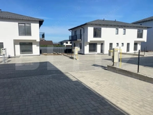 Duplex de vanzare, cu 4 camere, 100 mp+250 mp teren, zona Ipotesti