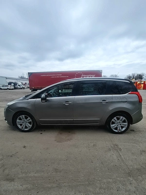 De vânzare Peugeot 5008 - imagine 4