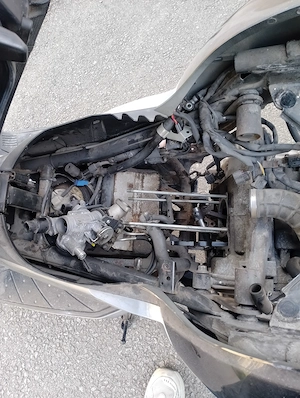 Yamaha Majestic x max de 259 ccm.Motor defect. - imagine 2