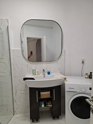 Vand Piata ROMANA , bulevardul DACIA, Renovat - imagine 6