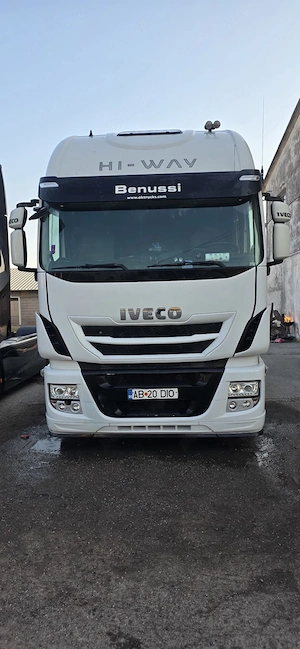 Vand cap tractor iveco hi way 480  - imagine 2