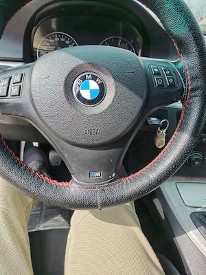 Vand e90 2.0tdi pachet M din fabrica cu reviziile la zi! - imagine 3