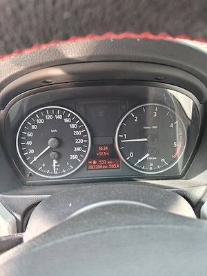 Vand e90 2.0tdi pachet M din fabrica cu reviziile la zi! - imagine 5