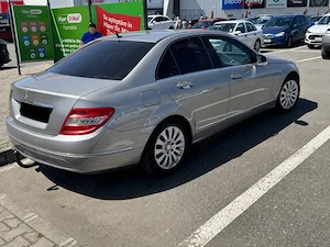 Mercedes c class - imagine 3