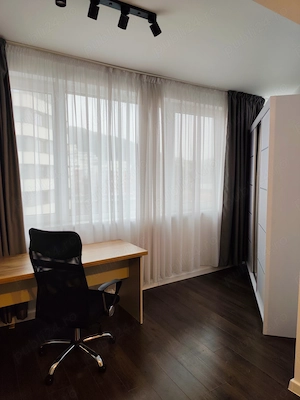 Inchiriez apartament zona Vivo si parcare subterana - imagine 4