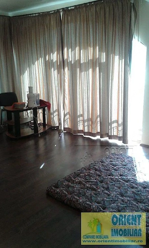 Lazu, vila P+1, 6 camere, mobilata, gaze, inchirieri - imagine 3