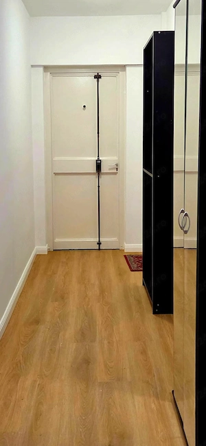 Apartament de închiriat, 3 camere, spațios și luminos Piața Victoriei-nemobilat - imagine 8