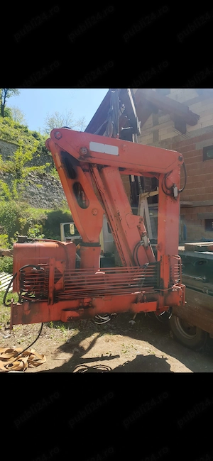 De vanzare Macara de 4 T stare foarte bună 