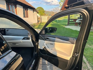 BMW 545e plug-in hybrid xDrive - imagine 7