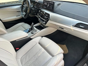 BMW 545e plug-in hybrid xDrive - imagine 10