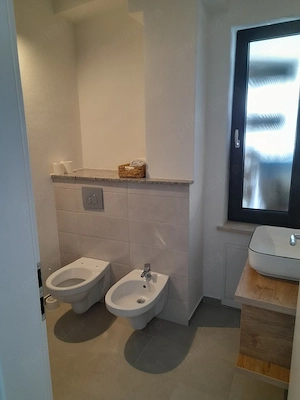 Apartament 3 camere la curte privata Sanpetru - imagine 5