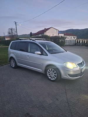 Volkswagen touran  - imagine 3