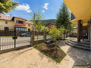 Pensiune boutique in Busteni, Central, cu restaurant, bar, terase, caracter autentic - imagine 18