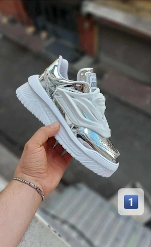 Adidași Dama Versace 