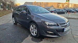 Opel Astra J   2014   1.4 Benzină + GPL din fabrică