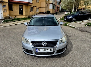Vând Volkswagen Passat 2.0 TDI BlueMotion   Proprietar in acte  - imagine 2