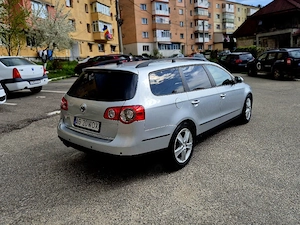 Vând Volkswagen Passat 2.0 TDI BlueMotion   Proprietar in acte  - imagine 9