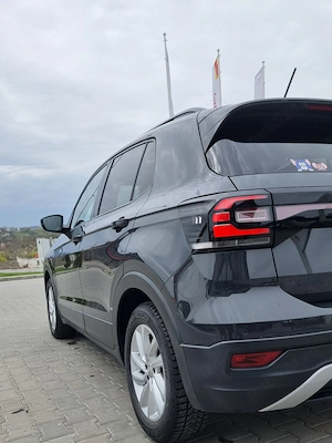 Volkswagen T-Cross Virtual Cockpit anul 2020 benzina  - imagine 10