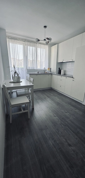 Vând apartament 3 camere  - imagine 8