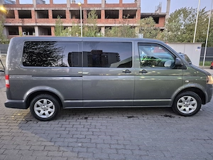 Vând wolkswagen transporter t5 9locuri clima - imagine 2