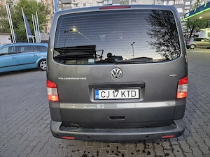 Vând wolkswagen transporter t5 9locuri clima - imagine 3
