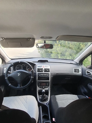 Peugeot 307 Hatchback 1.4 hdi-131.719 Km-Utilizator unic de la momentul achiziției - imagine 4