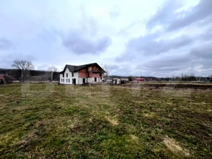 Pensiune în construcție cu potențial turistic și teren generos. 420mp utili  - imagine 5