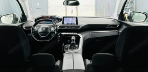 PEUGEOT 5008 - imagine 6