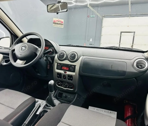 DACIA DUSTER - imagine 18