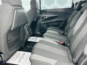 PEUGEOT 5008 - imagine 15