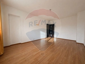 Apartament de vânzare 2 camere central cu vedere la mare - imagine 8