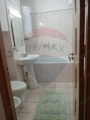 Apartament cu 2 camere de închiriat - imagine 8