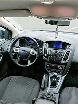 FORD FOCUS MK3 TITANIUM 2013 1.6i benzina 150cp Navigație Keyless Go Entry Senzori parcare 360 jante - imagine 9