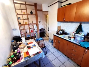 Apartament cu 3 camere de vanzare, 2 bai, zona Dambovita, Timisoara