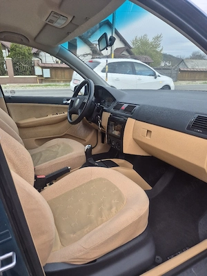 Skoda Fabia an 2001 mot 1.4 benzina Euro 4 - imagine 10