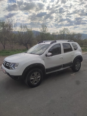 Vând Dacia Duster 4x4 diesel euro 6  - imagine 7