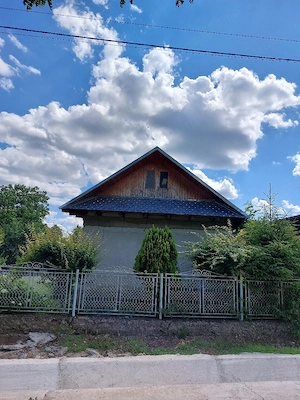 Casă și livadă pe rod 2200mp cu canalizare, gaze și acces la două străzi - imagine 6