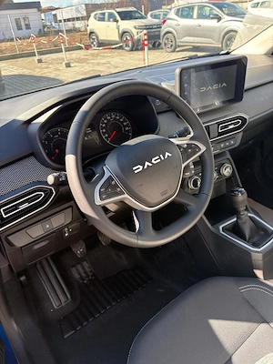 Dacia Logan Expression 1.0 benzina 90 CP - imagine 5