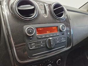 Vand Dacia Logan Laureate 1,5 dci 95 CP - imagine 6