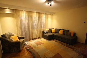 Proprietar inchiriez apartament cu 2 camere, Zona Aradului