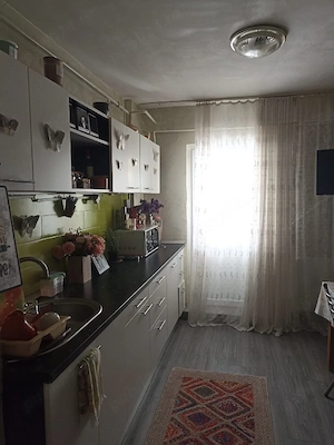Vând apartament 3 camere Găvana 3  - imagine 6