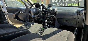Dacia Duster 4x4 an 2011 motor 1500 cm3 diesel 198000 km carte service  - imagine 10
