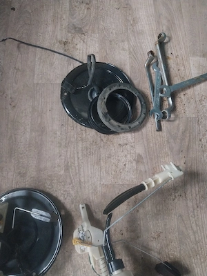 Vand pompa benzina bmw e46 benzina 1.8 - imagine 4