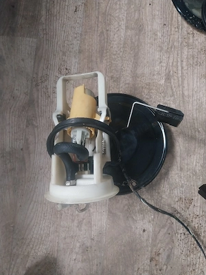 Vand pompa benzina bmw e46 benzina 1.8 - imagine 3