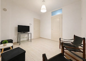 DE ÎNCHIRIAT   Casă situată în Episcopia Oradea - IMOBIHOR  - imagine 2