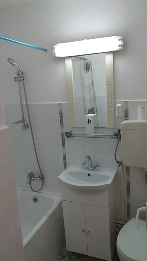 Închiriez apartament cu o cameră în Grădiște, lângă pod. - imagine 5