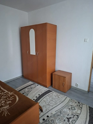 Închiriez apartament cu 2 camere  - imagine 4