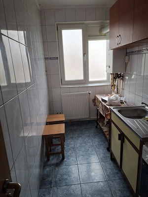 Închiriez apartament cu 2 camere  - imagine 2