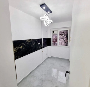 Apartament 2 camere * renovat complet *  - imagine 2