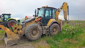 Vand Buldoexcavator CATERPILLAR - imagine 3